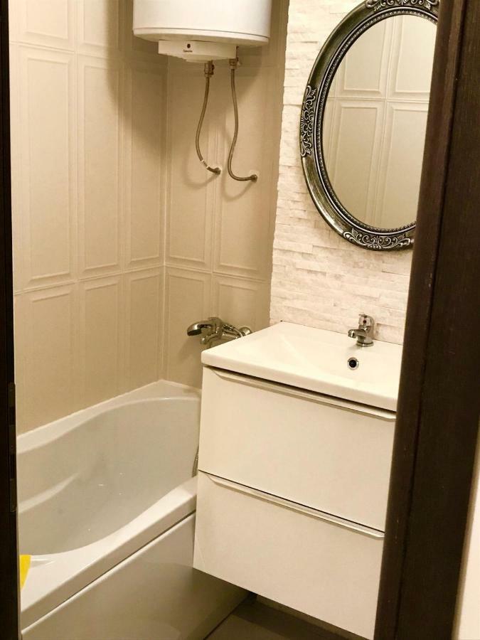 Anastasia Apartament Cu 2 Camere โอร์โชวา ภายนอก รูปภาพ